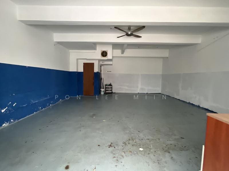 Kedai untuk Disewa di Taman Pinggiran Putra (Seri Kembangan) - Pon Lee Miin - Interior - PropertyGuru.com.my