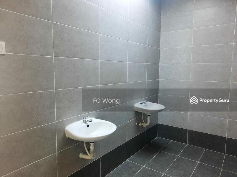 For Sale - Plaza Glomac