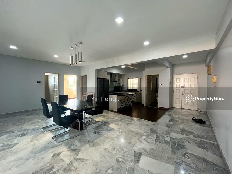 Untuk Dijual - Villa Flora