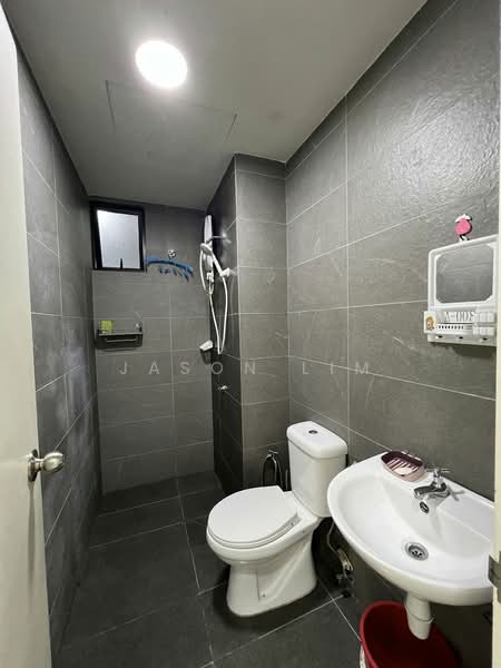 Servis Apartment untuk Disewa di Majestic Maxim - Jason Lim - Bathroom - PropertyGuru.com.my