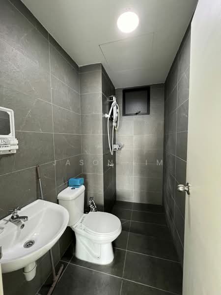 Servis Apartment untuk Disewa di Majestic Maxim - Jason Lim - Bathroom - PropertyGuru.com.my