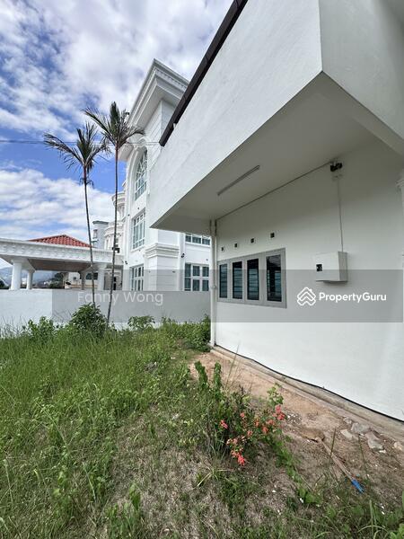 Untuk Dijual - 2 Storey Bungalow Corner Unit Jalan Bukit Bender