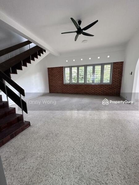 Untuk Dijual - 2 Storey Bungalow Corner Unit Jalan Bukit Bender