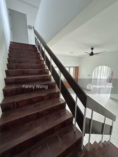 Untuk Dijual - 2 Storey Bungalow Corner Unit Jalan Bukit Bender