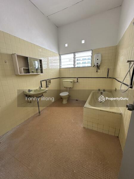 Untuk Dijual - 2 Storey Bungalow Corner Unit Jalan Bukit Bender