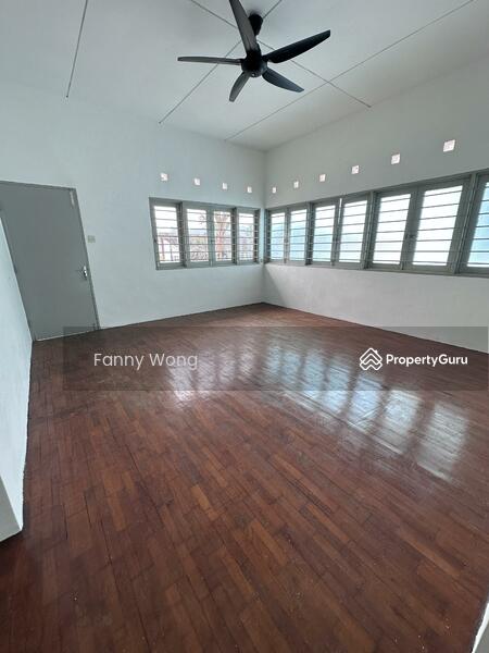 Untuk Dijual - 2 Storey Bungalow Corner Unit Jalan Bukit Bender