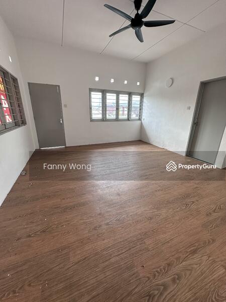 Untuk Dijual - 2 Storey Bungalow Corner Unit Jalan Bukit Bender