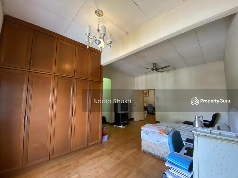 2-storey Terraced House for Sale in Bukit Jelutong (Shah Alam) - Nadia Shukri - PropertyGuru.com.my