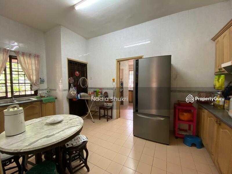 2-storey Terraced House for Sale in Bukit Jelutong (Shah Alam) - Nadia Shukri - PropertyGuru.com.my