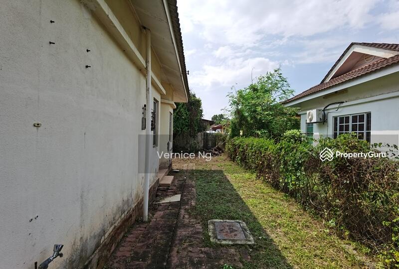 For Sale - Pantai Sepang Putra