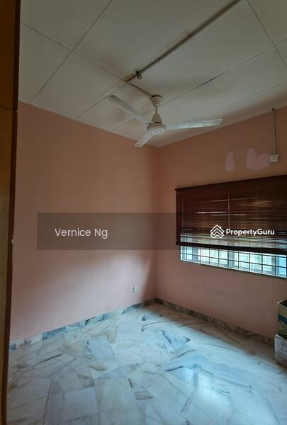 For Sale - Pantai Sepang Putra