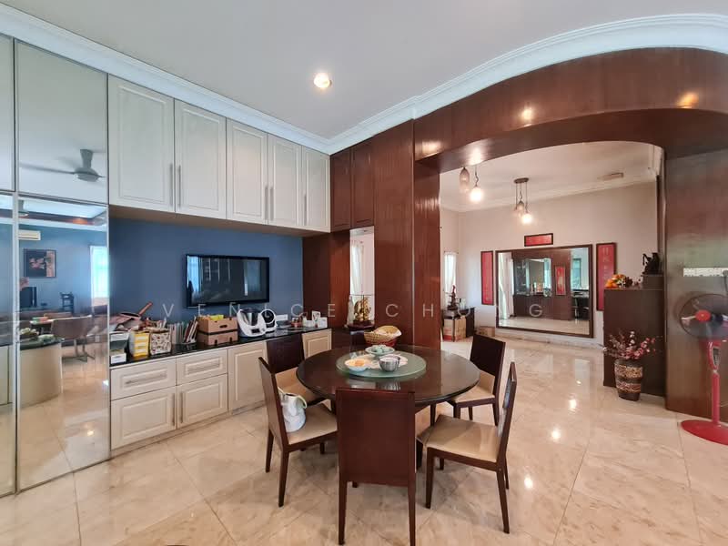 Rumah Banglo untuk Dijual di Bukit Gita Bayu (Seri Kembangan) - Venice Chong - Dining Room - PropertyGuru.com.my