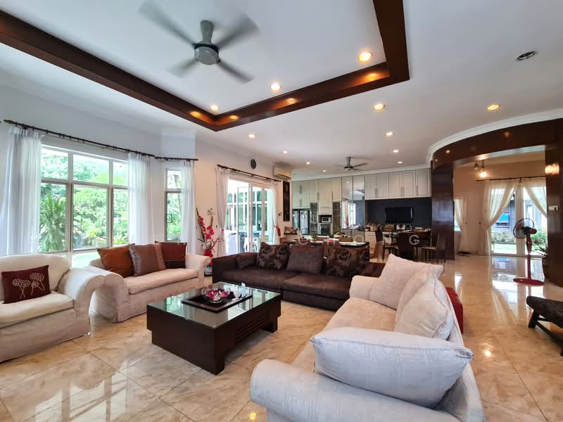 Rumah Banglo untuk Dijual di Bukit Gita Bayu (Seri Kembangan) - Venice Chong - Living Room - PropertyGuru.com.my