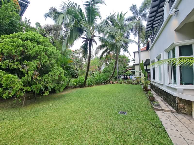 Bungalow House for Sale in Bukit Gita Bayu (Seri Kembangan) - Venice Chong - Garden - PropertyGuru.com.my