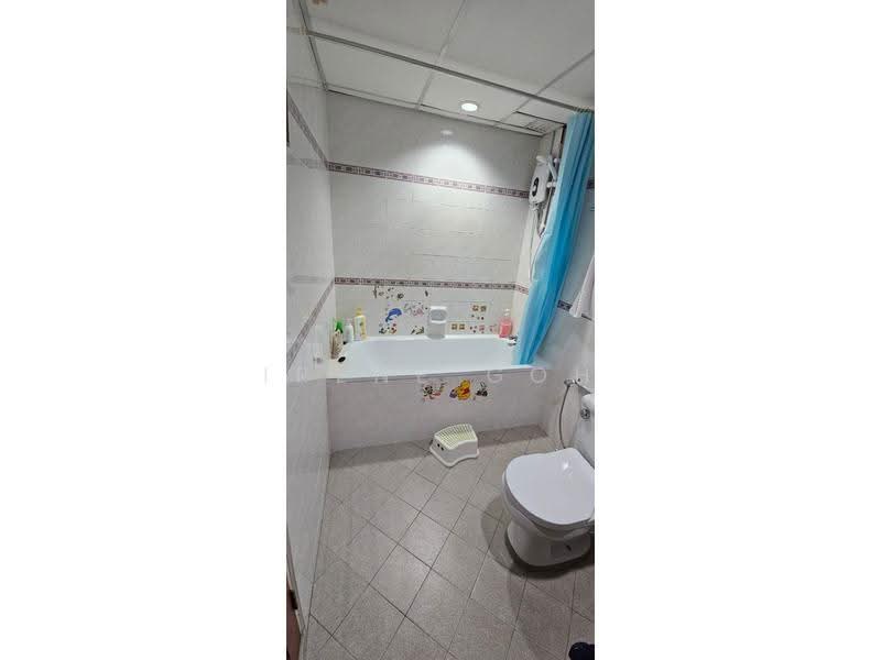 Kondominium untuk Dijual di Twin Towers - Irene Goh - Bathroom - PropertyGuru.com.my