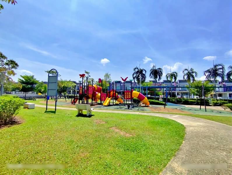 2-storey Terraced House for Sale in Bandar Puncak Alam (Puncak Alam) - Allen . - Exterior - PropertyGuru.com.my