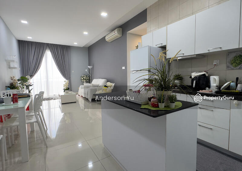 For Sale - The WaterEdge (Pinggiran Air)