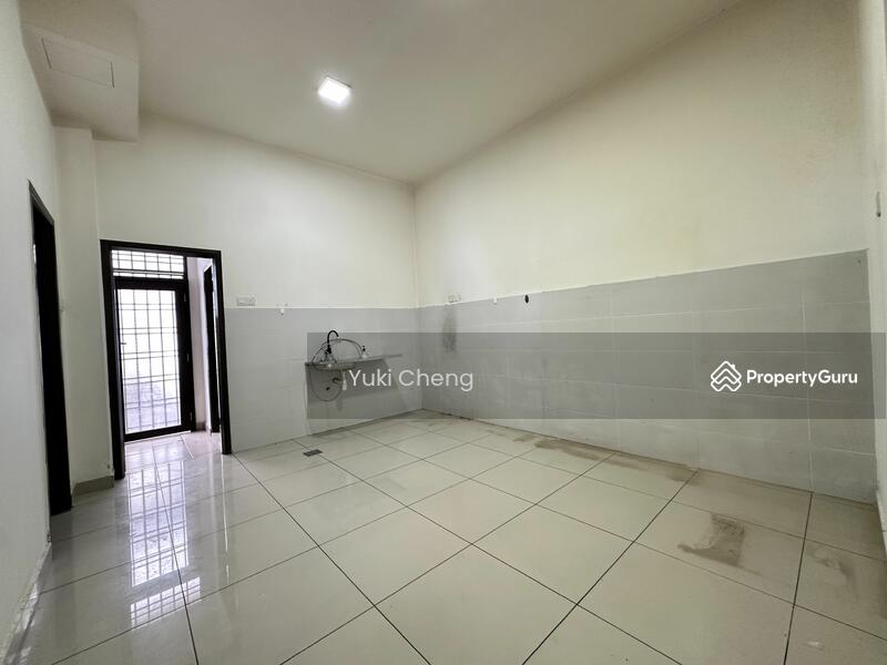 For Sale - Taman Seri Austin, Superlink Terrace 24x75