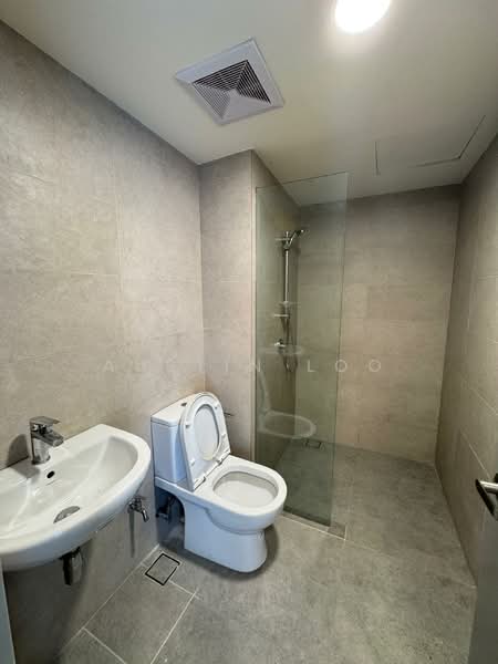 Service Residence for Rent at 8th & Stellar - Austin Loo - Bathroom - PropertyGuru.com.my