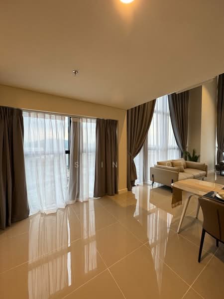 Servis Apartment untuk Disewa di 8th & Stellar - Austin Loo - Living Room - PropertyGuru.com.my