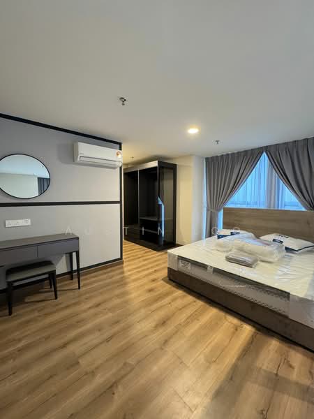 Servis Apartment untuk Disewa di 8th & Stellar - Austin Loo - Bedroom - PropertyGuru.com.my