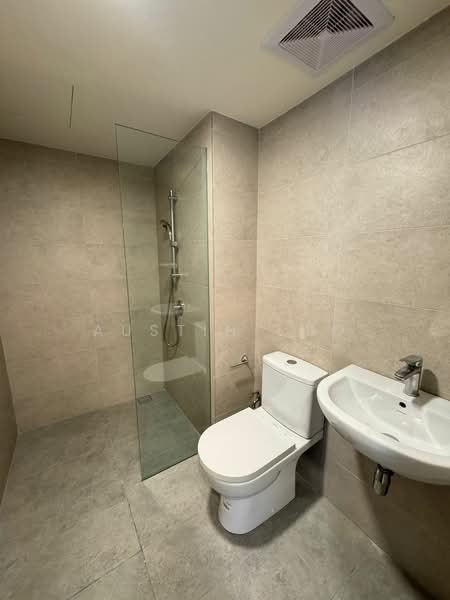 Servis Apartment untuk Disewa di 8th & Stellar - Austin Loo - Bathroom - PropertyGuru.com.my