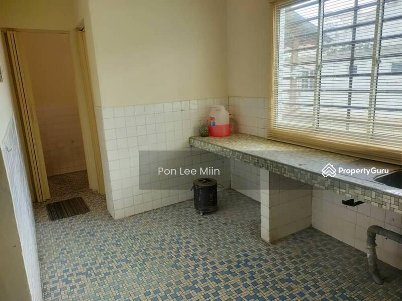 For Rent - Shop at Taman Paik Siong