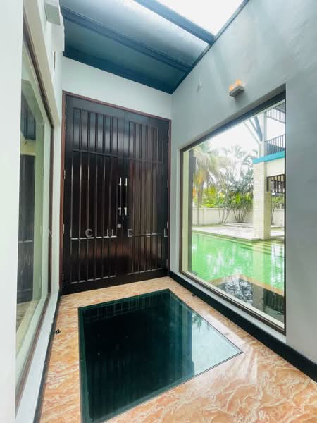 Rumah Banglo untuk Dijual di Taman U Thant (Ampang) - Michelle Tan - Entrance - PropertyGuru.com.my