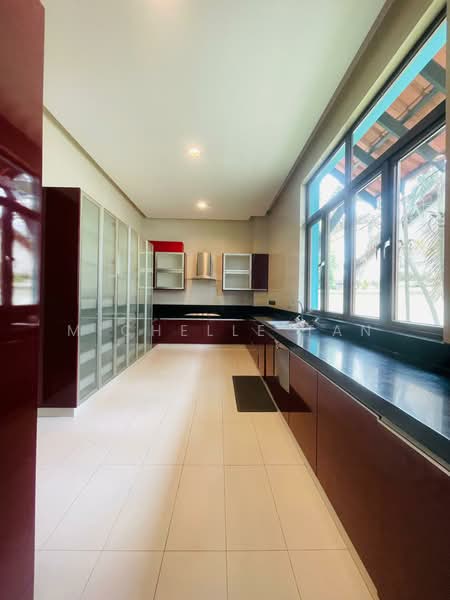 Rumah Banglo untuk Dijual di Taman U Thant (Ampang) - Michelle Tan - Kitchen - PropertyGuru.com.my