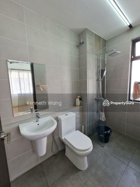 For Sale - Elmina, Reesia