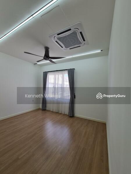 For Sale - Elmina, Reesia