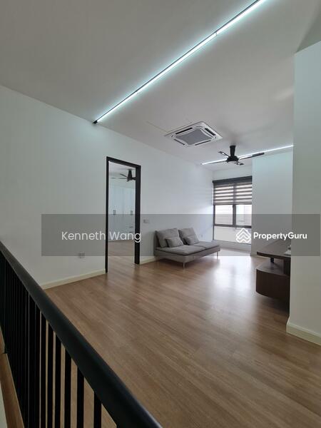 For Sale - Elmina, Reesia