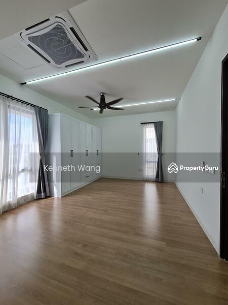 For Sale - Elmina, Reesia