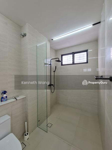 For Sale - Elmina, Reesia