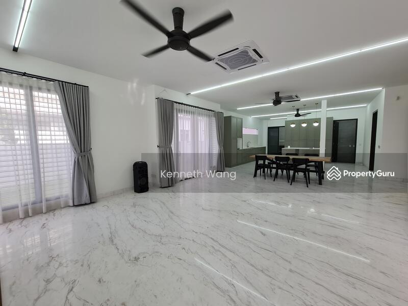 For Sale - Elmina, Reesia