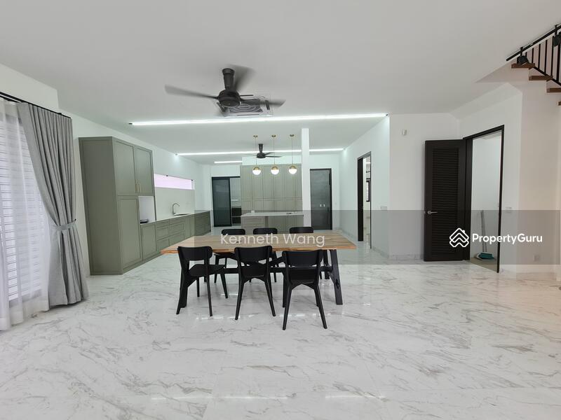 For Sale - Elmina, Reesia