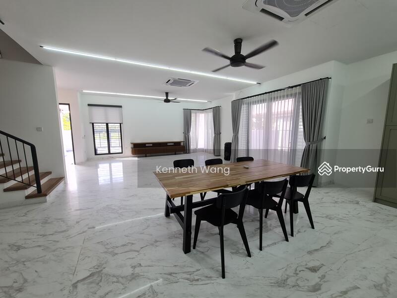 For Sale - Elmina, Reesia