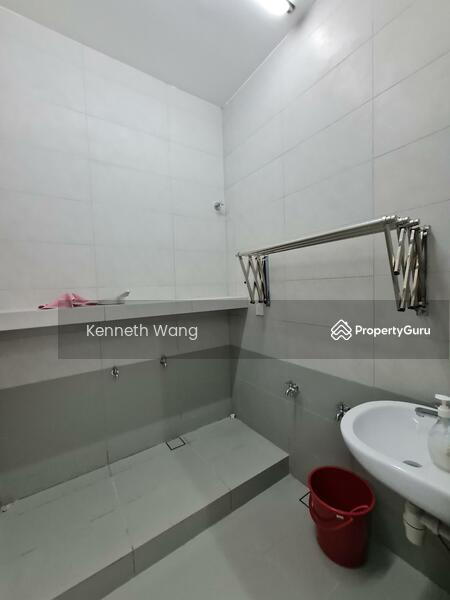 For Sale - Elmina, Reesia