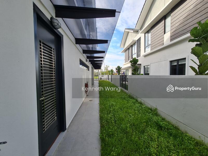 For Sale - Elmina, Reesia