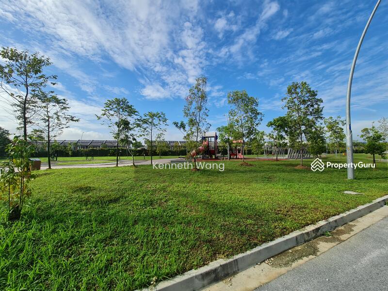 For Sale - Elmina, Reesia