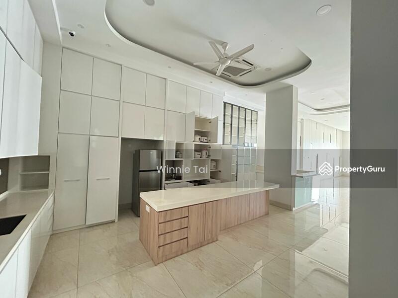 Rumah Teres 3.5-Tingkat untuk Dijual di Country Heights Damansara (Kuala Lumpur) - Winnie Tai - PropertyGuru.com.my