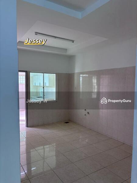 For Rent - Wide Body Terrace House, Bukit Jambul