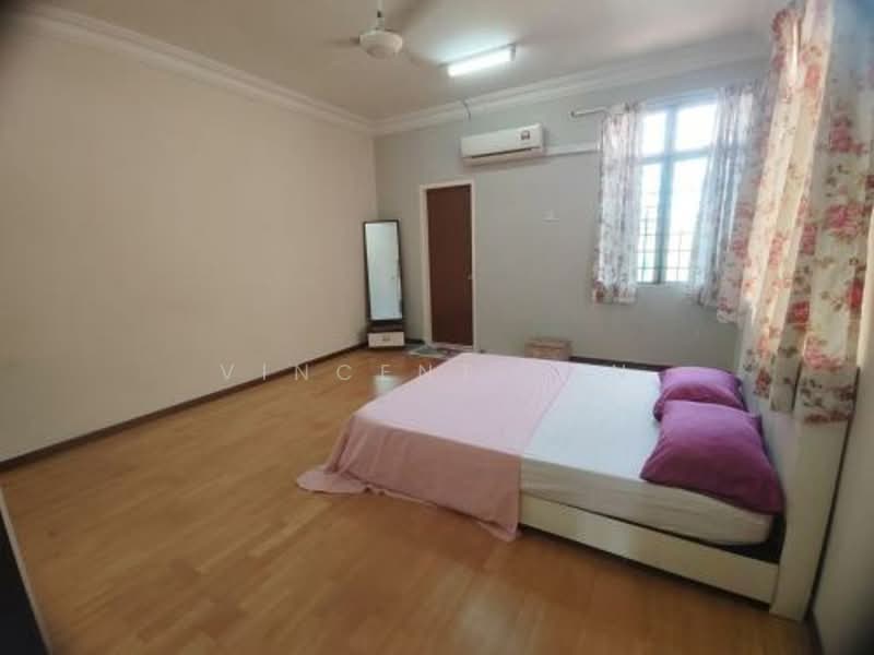 Rumah Teres 2 Tingkat untuk Dijual di Taman Puchong Hartamas (Puchong) - Vincent Tan - Bedroom - PropertyGuru.com.my