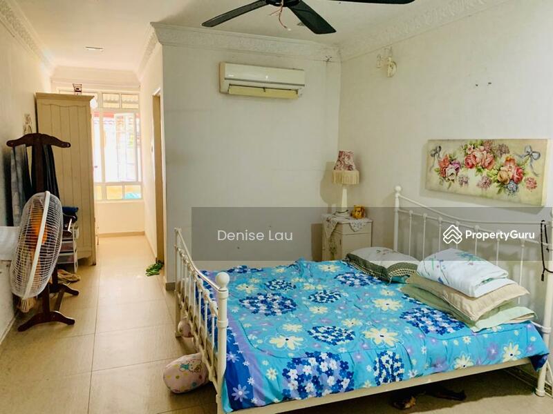 For Sale - Corner 2storey Semi-D Emerald East