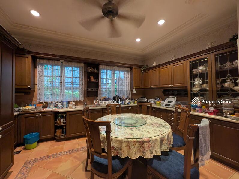 For Sale - Lakeview Bungalows