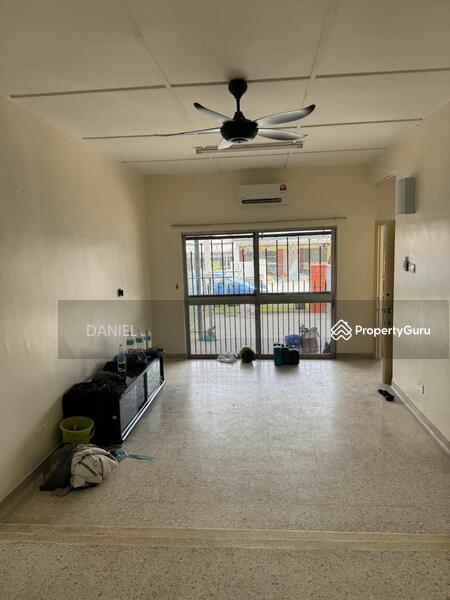 Untuk Disewa - Terrace house at SS12
