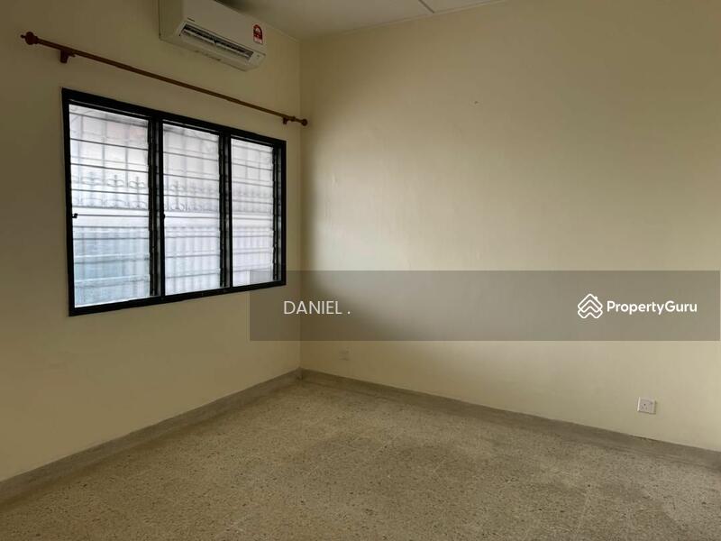 Untuk Disewa - Terrace house at SS12