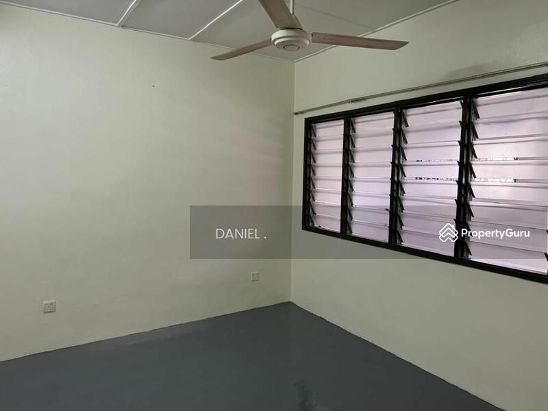 Untuk Disewa - Terrace house at SS12