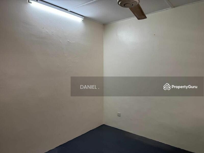 Untuk Disewa - Terrace house at SS12