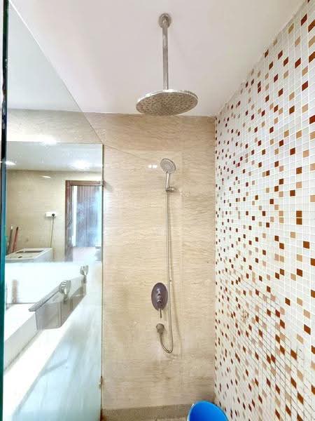 Service Residence for Sale at Regalia Residence - Kew . - PropertyGuru.com.my
